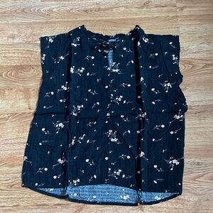 Buffalo David Bitton Black Floral Blouse Cap Sleeve Size Small